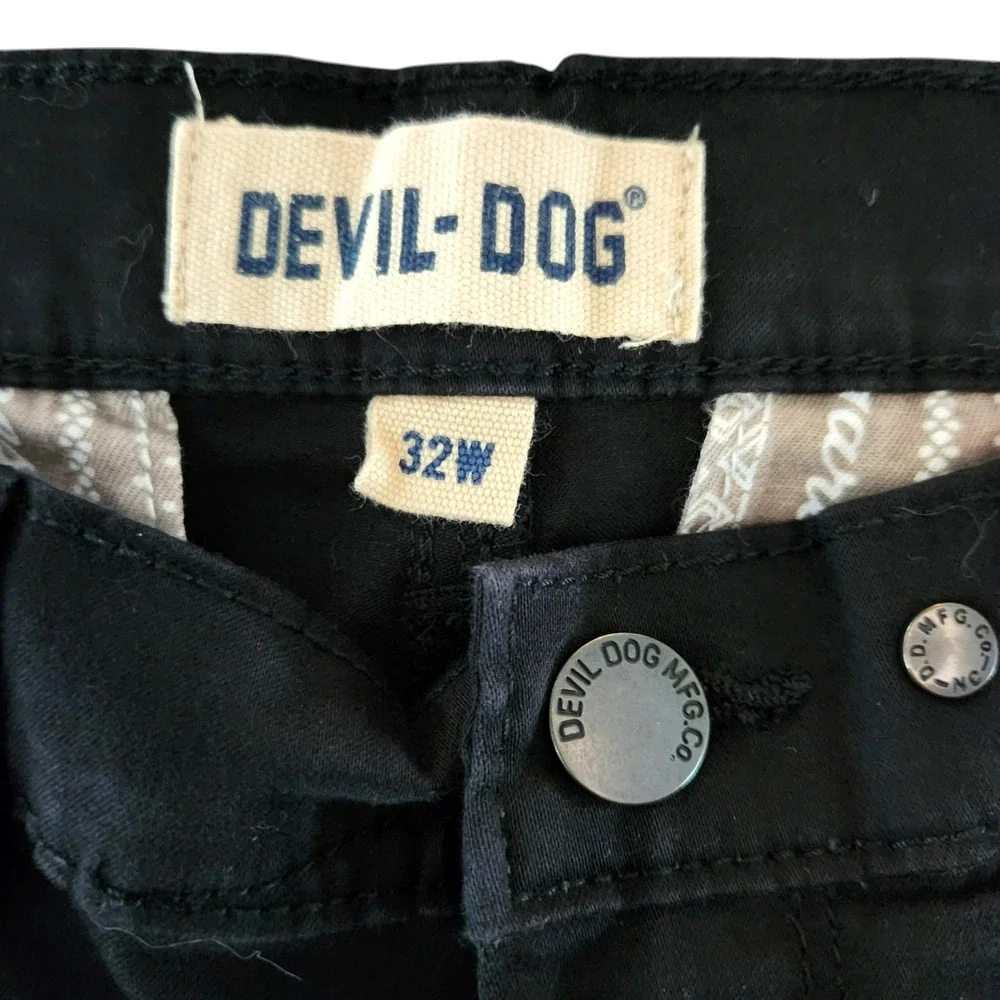 Devil‎ Dog Chino Shorts Size 32w